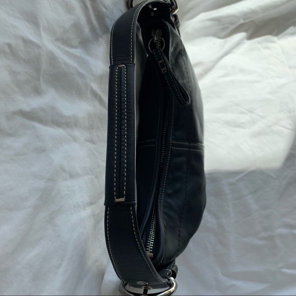 Coach shoulder bag - Picture 7 of 9